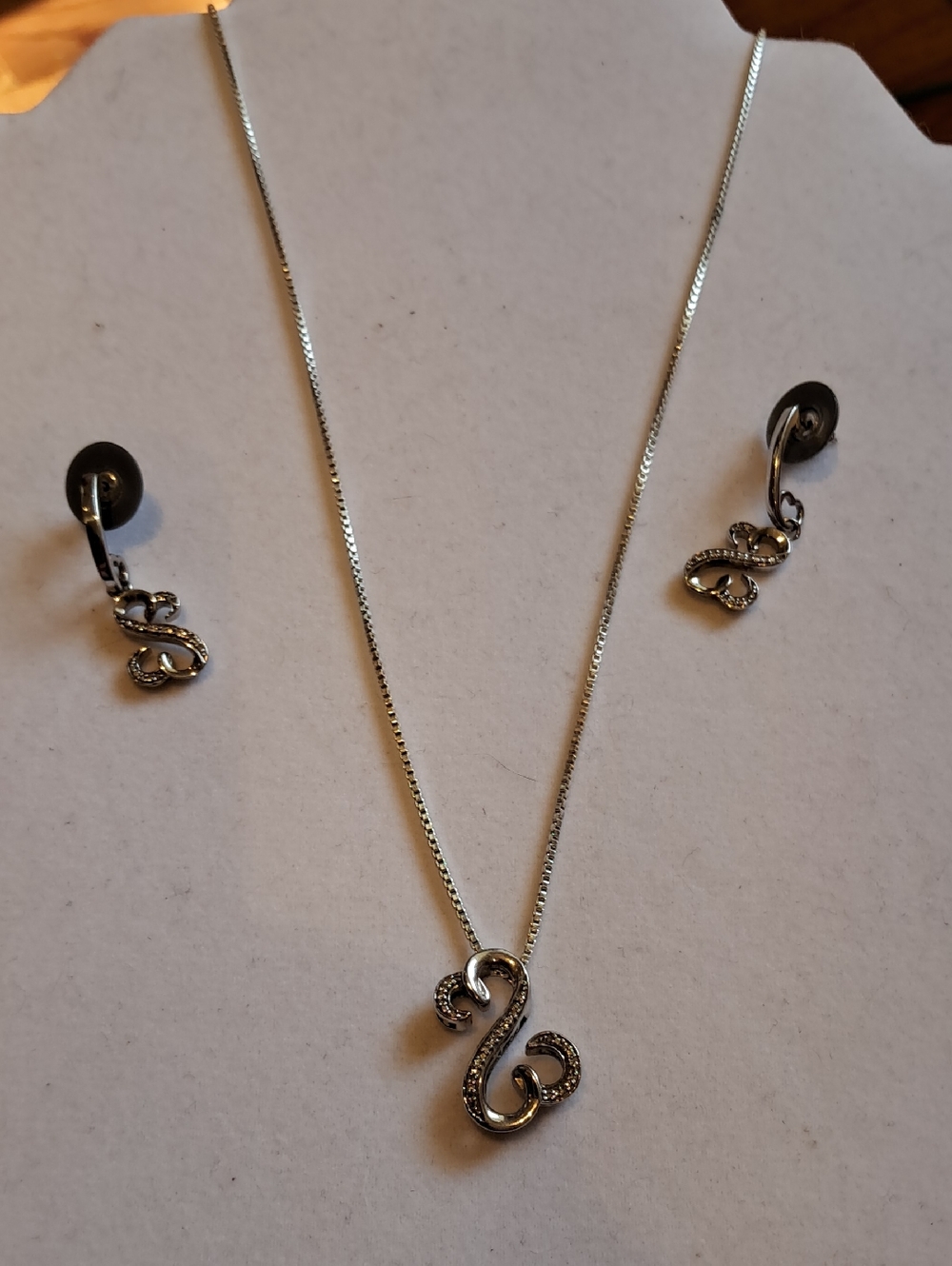 Silver Open Heart Pendant Necklace and Earring Set